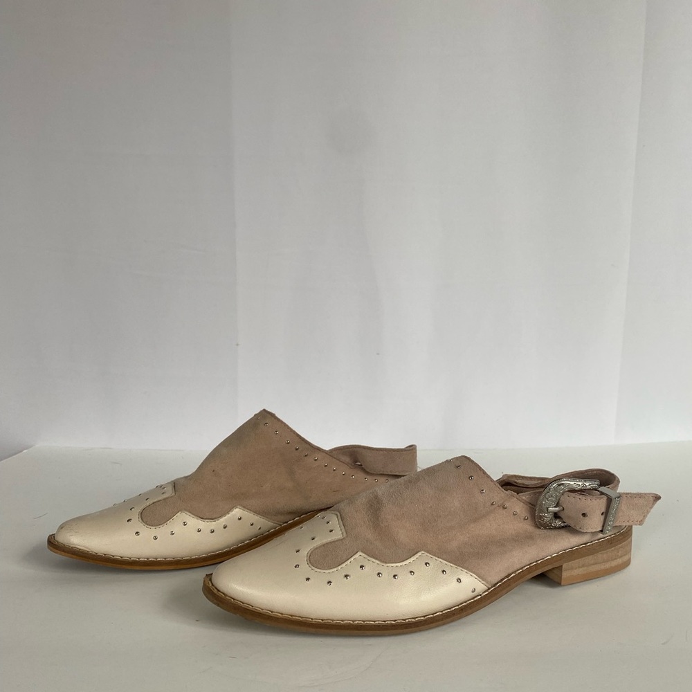 Musse & Cloud Stud Buckle Mule